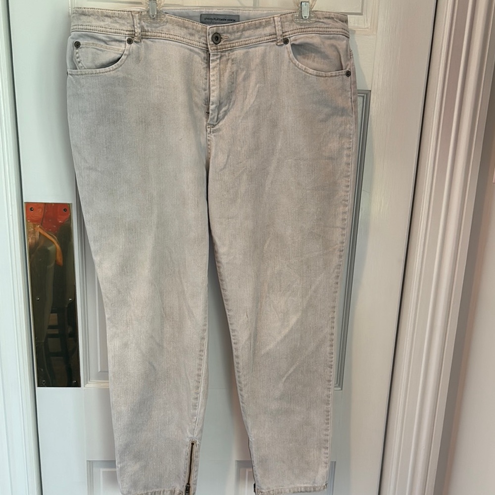 Chico's Platinum Denim in Light Tan